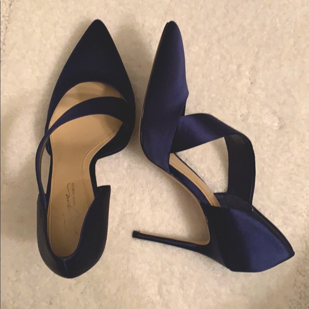 Vince Camuto deluxe satin indigo heel